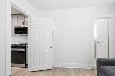 5964 S Halldale, Los Angeles, CA 90047 - Photo 35