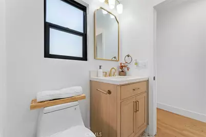 5334 Hillcrest Drive, Los Angeles, CA 90043 - Photo 19