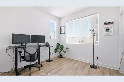 2560 Valentina, Commerce, CA 90040 - Photo 9