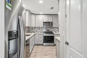 17316 Hawthorne Ave, Fontana, CA 92335 - Photo 23