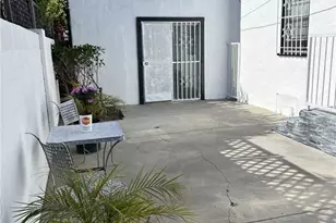 7017 Wilson Ave, Los Angeles, CA 90001 - Photo 39
