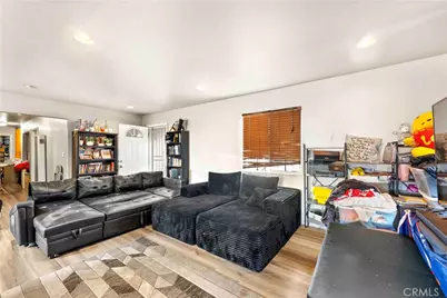 329 E 82nd, Los Angeles, CA 90003 - Photo 13