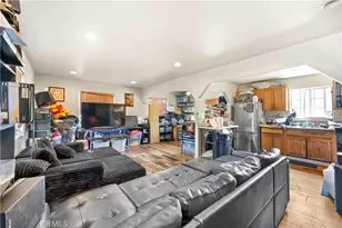 329 E 82nd, Los Angeles, CA 90003 - Photo 11