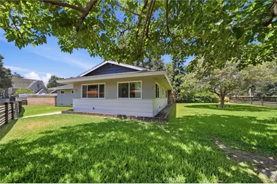 194 Monroe Avenue, Pomona, CA 91767 - Photo 1
