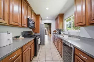 194 Monroe Ave, Pomona, CA 91767 - Photo 13
