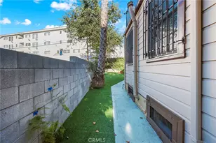 428 S Hoover St, Los Angeles, CA 90020 - Photo 39