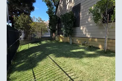 428 S Hoover. St., Los Angeles, CA 90020 - Photo 11