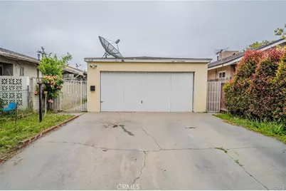 918 S Oak Street, Inglewood, CA 90301 - Photo 1