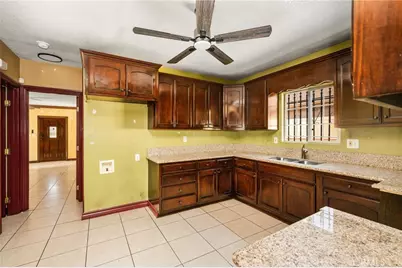1330 E 33rd, Los Angeles, CA 90011 - Photo 11