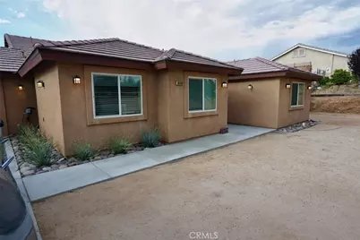 16346 Teton, Victorville, CA 92395 - Photo 3