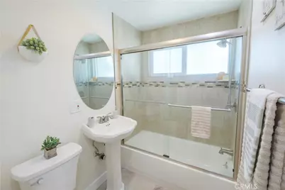 8200 Guava Ave, Buena Park, CA 90620 - Photo 21