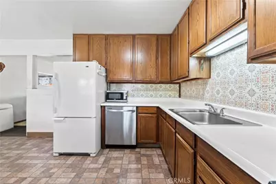 323 E 185th Street, Carson, CA 90746 - Photo 11