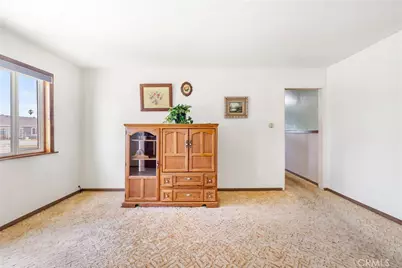 323 E 185th Street, Carson, CA 90746 - Photo 7