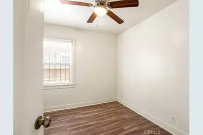 924 W 76th, Los Angeles, CA 90044 - Photo 15