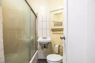 924 W 76th, Los Angeles, CA 90044 - Photo 17