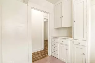 924 W 76th, Los Angeles, CA 90044 - Photo 13