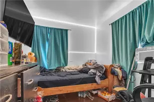 706 W 77th, Los Angeles, CA 90044 - Photo 29