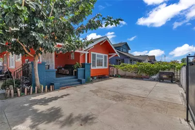 908 W 57th St, Los Angeles, CA 90037 - Photo 3