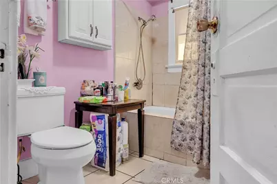 908 W 57th St, Los Angeles, CA 90037 - Photo 11