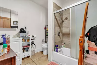 908 W 57th St, Los Angeles, CA 90037 - Photo 15