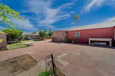 201 N Harris, Compton, CA 90221 - Photo 17