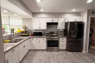 3205 Durrwood, Bakersfield, CA 93304 - Photo 7