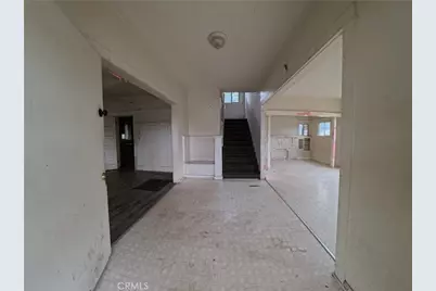 342 W and 342 1/2 W. 52nd, Los Angeles, CA 90037 - Photo 3