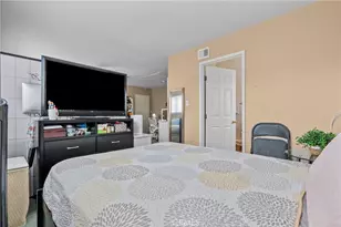 2691 Grayson Ct, Simi Valley, CA 93065 - Photo 43