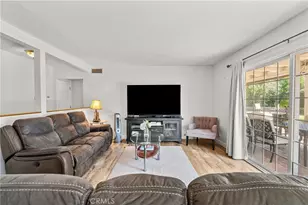 2691 Grayson Ct, Simi Valley, CA 93065 - Photo 13