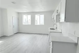 520 W Colden, Los Angeles, CA 90044 - Photo 17