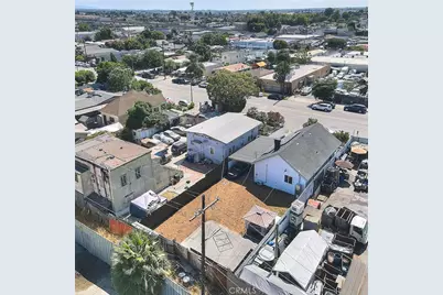 5506 Holmes Avenue, Los Angeles, CA 90058 - Photo 47