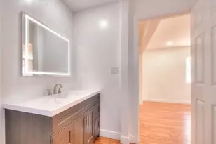 5506 Holmes Ave, Los Angeles, CA 90058 - Photo 25