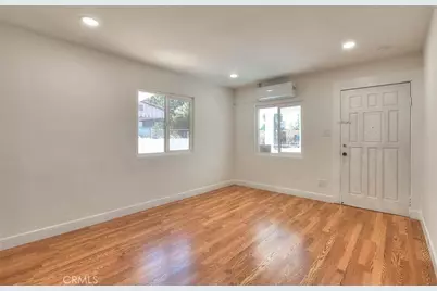 5506 Holmes Avenue, Los Angeles, CA 90058 - Photo 17