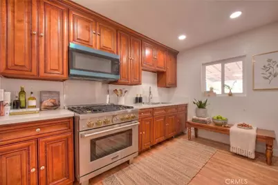 5506 Holmes Avenue, Los Angeles, CA 90058 - Photo 11