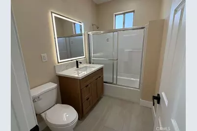 1546 W 70th Street, Los Angeles, CA 90047 - Photo 17