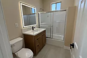 1546 W 70th St, Los Angeles, CA 90047 - Photo 17