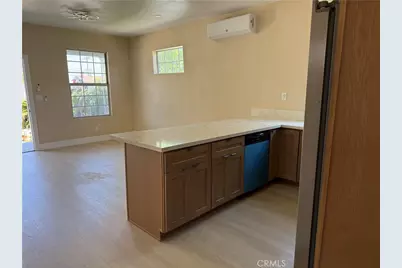 1546 W 70th Street, Los Angeles, CA 90047 - Photo 15