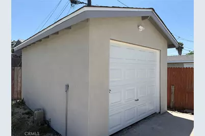 1546 W 70th Street, Los Angeles, CA 90047 - Photo 33