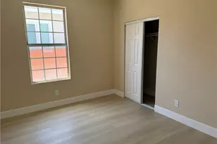 1546 W 70th St, Los Angeles, CA 90047 - Photo 9