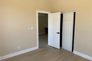 1546 W 70th St, Los Angeles, CA 90047 - Photo 9