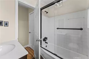2115 W 103rd Pl, Los Angeles, CA 90047 - Photo 27
