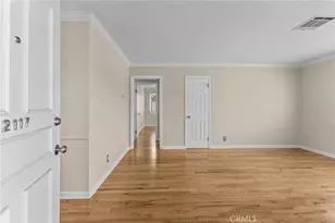 2115 W 103rd Pl, Los Angeles, CA 90047 - Photo 7