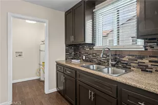 2115 W 103rd Pl, Los Angeles, CA 90047 - Photo 17