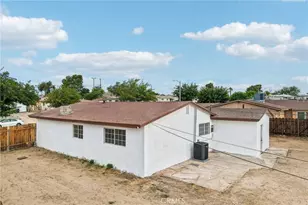15535 Fresno, Victorville, CA 92395 - Photo 35