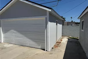 233 E 105th, Los Angeles, CA 90003 - Photo 11