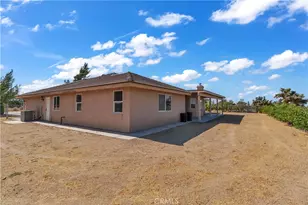9379 Middleton Rd, Phelan, CA 92371 - Photo 31