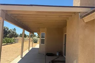 9379 Middleton Rd, Phelan, CA 92371 - Photo 3