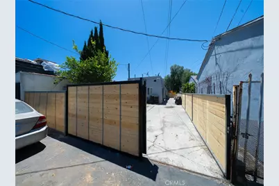 9104 S Main, Los Angeles, CA 90003 - Photo 9