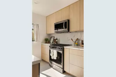 5417 Stratford, Los Angeles, CA 90042 - Photo 7