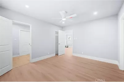 941 W 55th Street, Los Angeles, CA 90037 - Photo 29